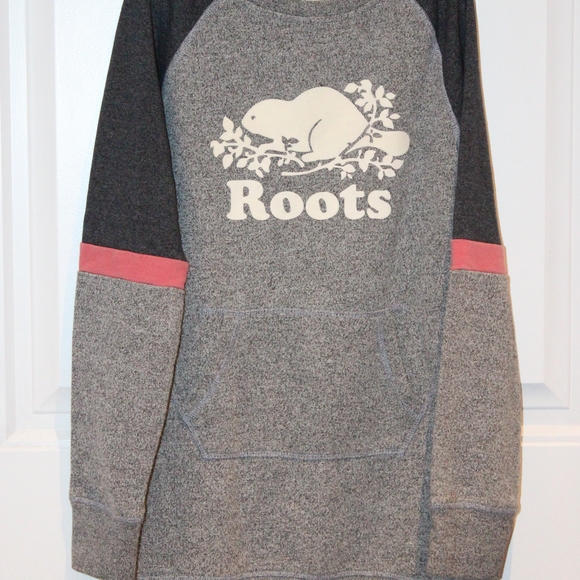 2/$50 🏷 Roots Grey Crewneck Sweater Dress Size 11/12 - Picture 2 of 2